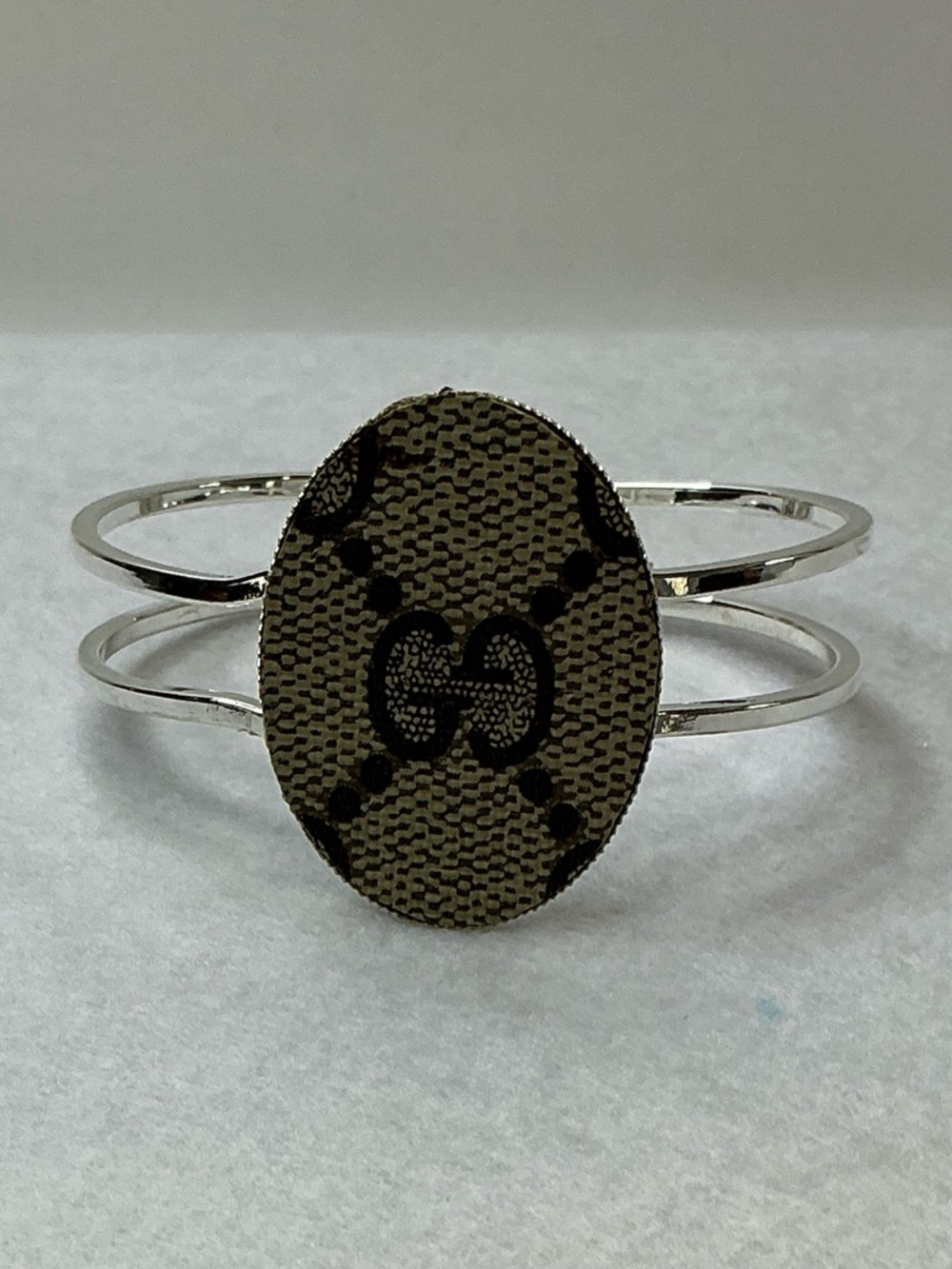 Gucci Monogram Canvas Silver Oval Cuff Bangle Bracelet - Picture 2 of 7